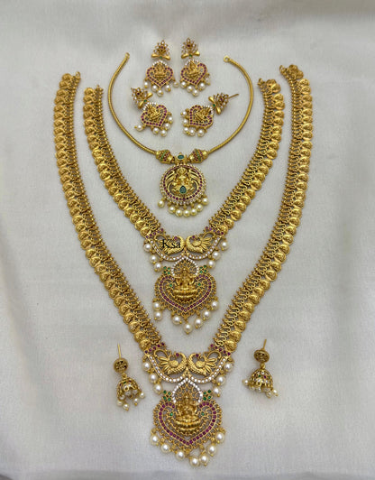 Combo Jewel set with back chain🥰😎