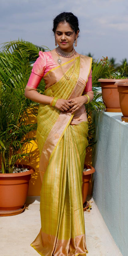 Semi silk saree with contrast blouse 🥳✅