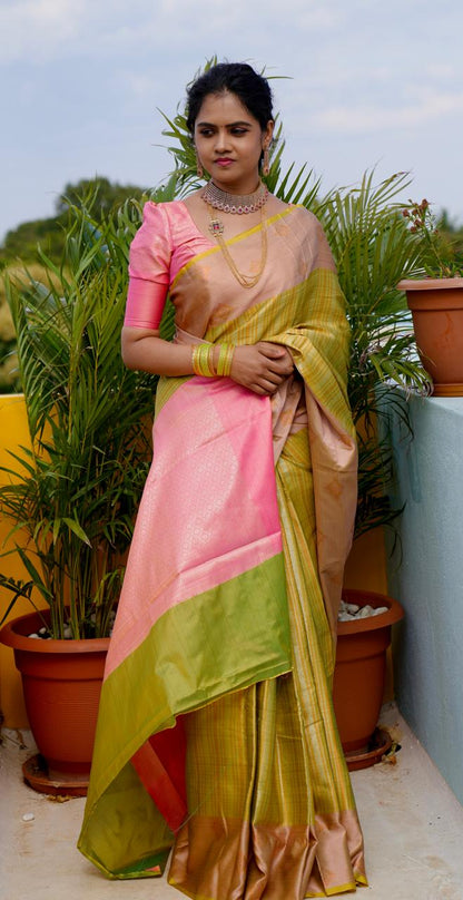Semi silk saree with contrast blouse 🥳✅