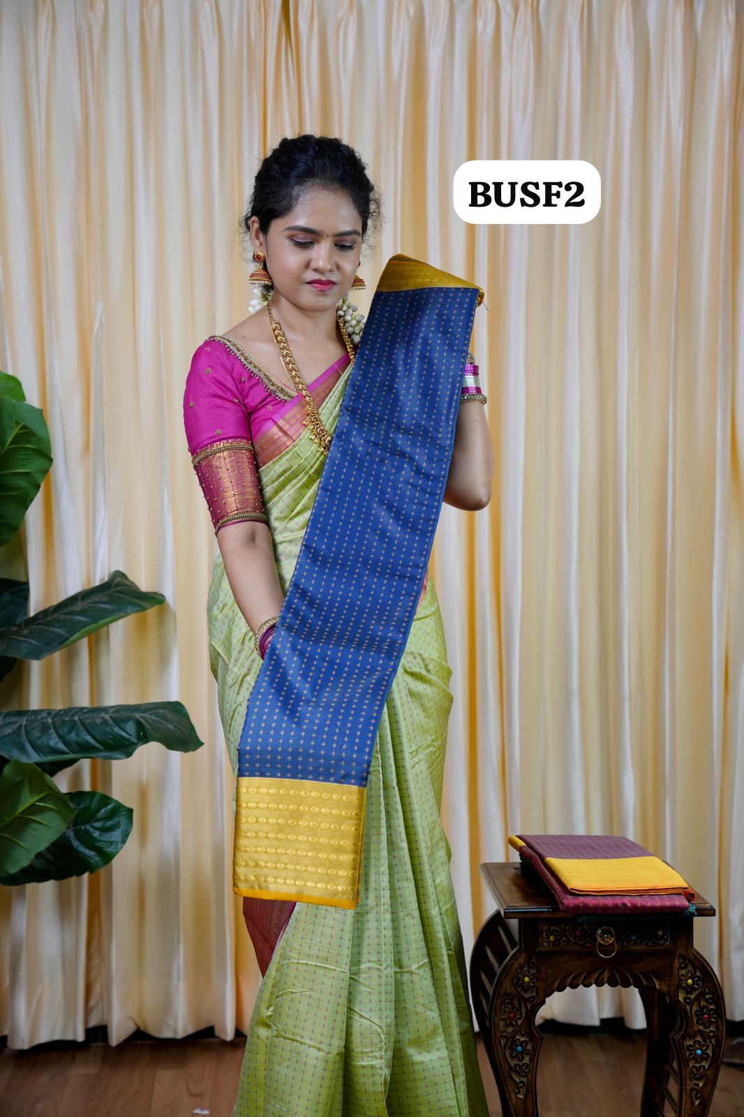 Soft silk sarees in thousand buttas style with Contrast 🥰😎
