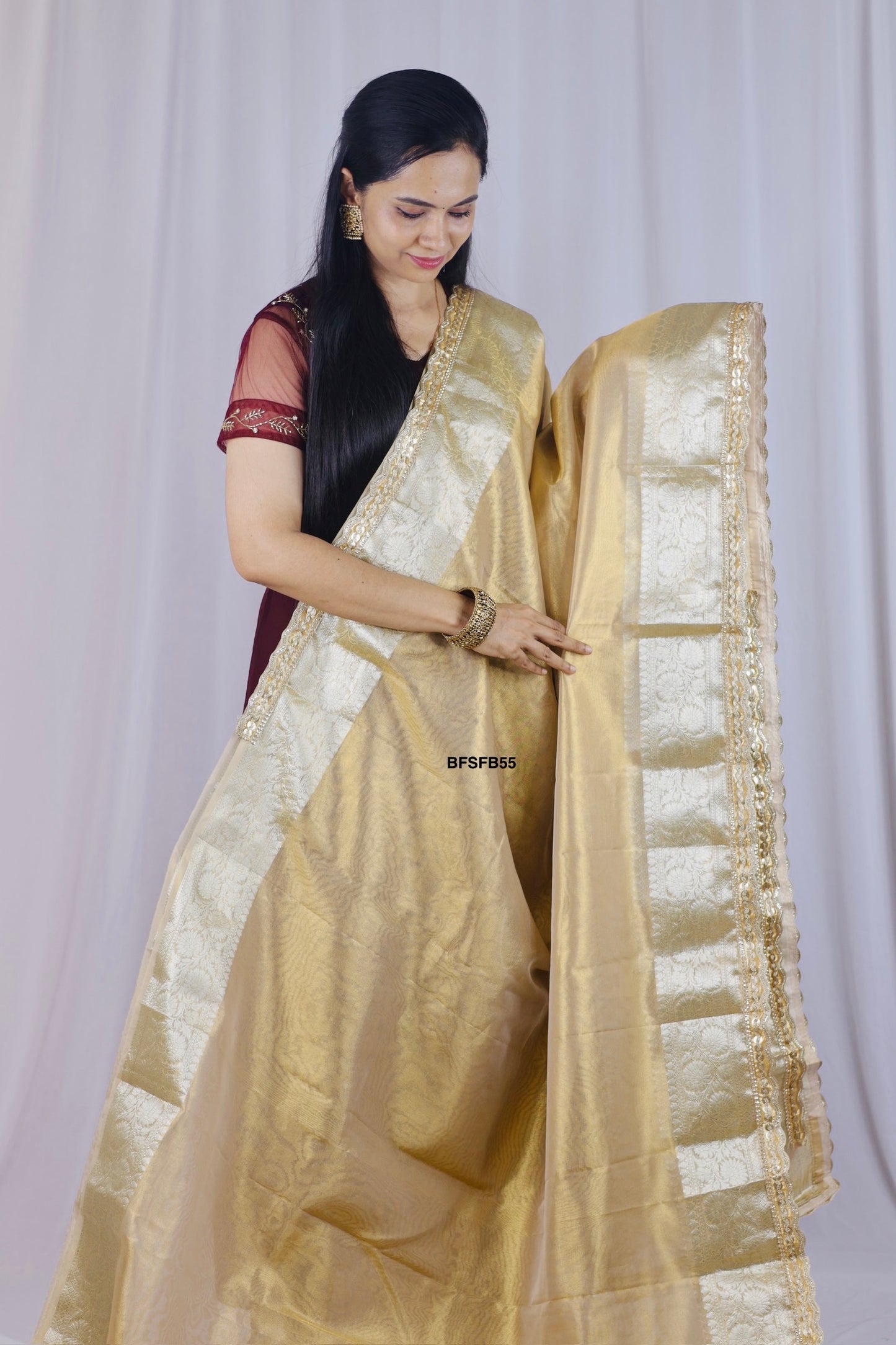 Offer GOLDEN SAREE WITH LACE BORDER😍
