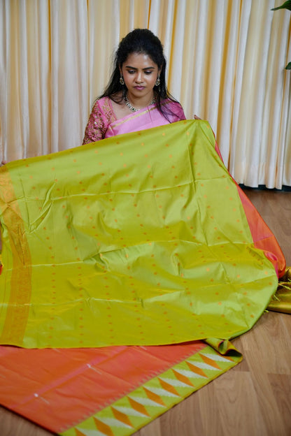 Soft silk sarees🥰😎📚🌈
