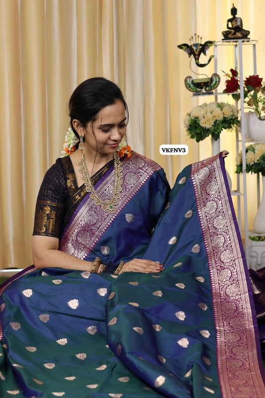 Double shade semi soft silk saree with zari border, rich pallu and contrast blouse🥳