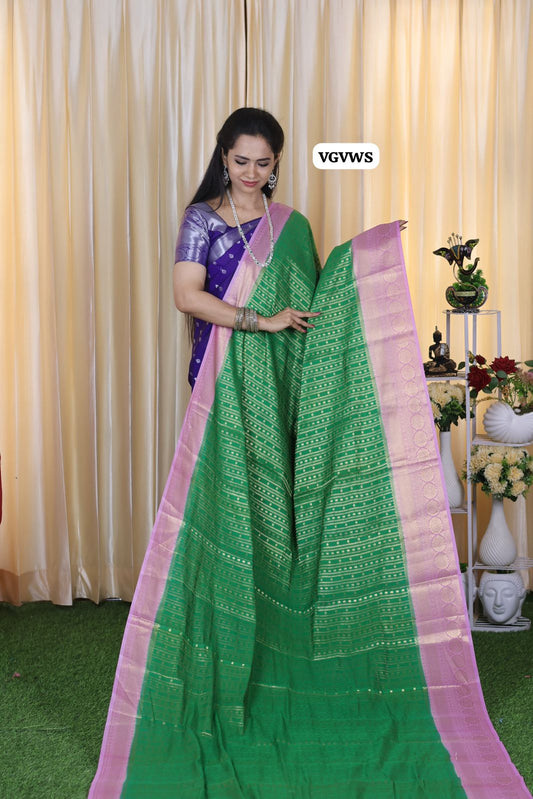 Premium Warm silk saree🥳
