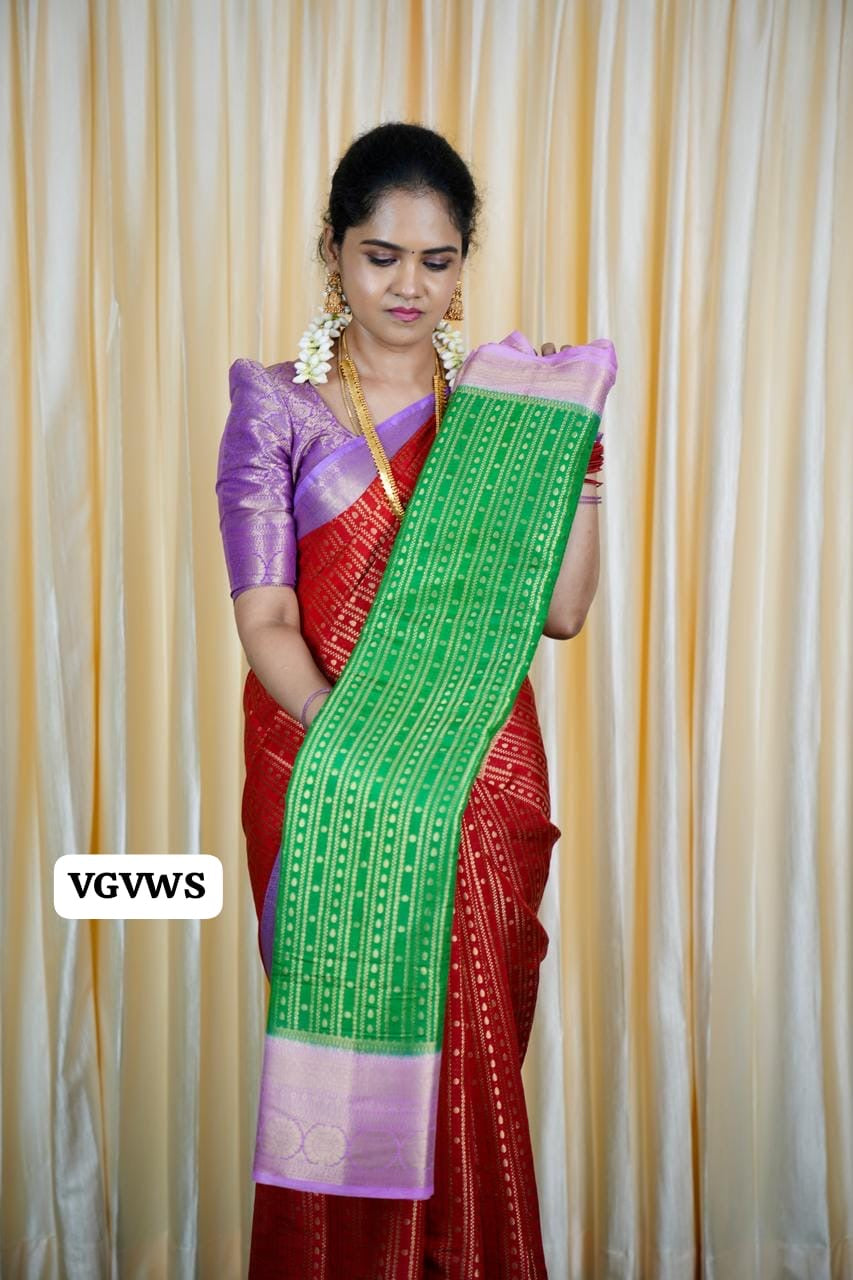 Premium Warm silk saree🥳
