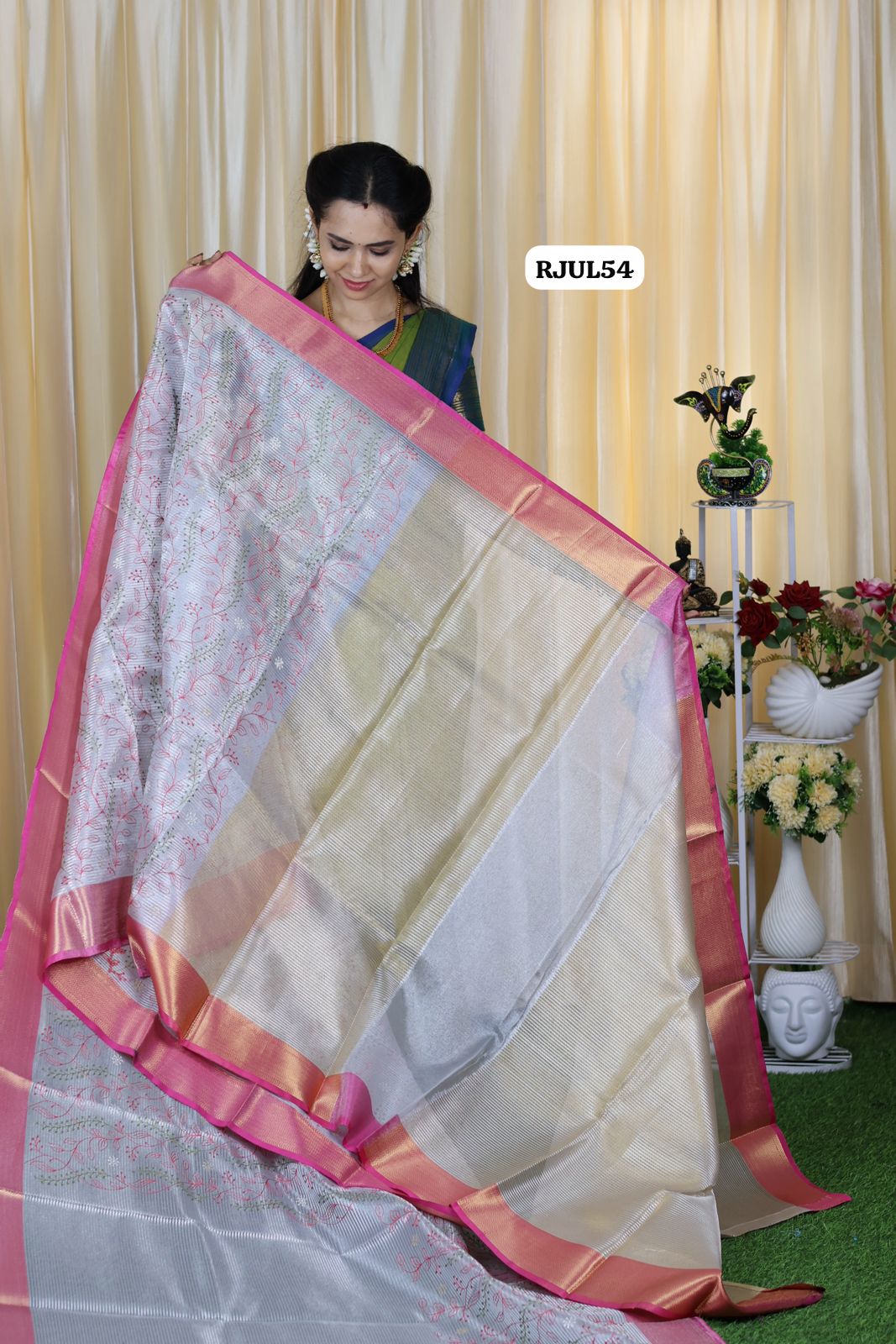 Aadi offer 🌹White Tissue saree with embroidery
