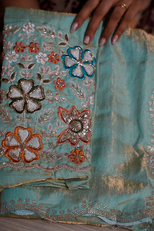 Metallic space silk saree 🥰😎📚