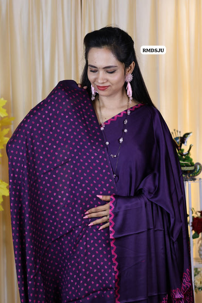Premium modal satin .Silk saree with .heavy latkan🥳