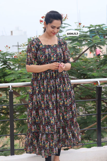 Georgette with.digital print .crepe lining long gown 🥳