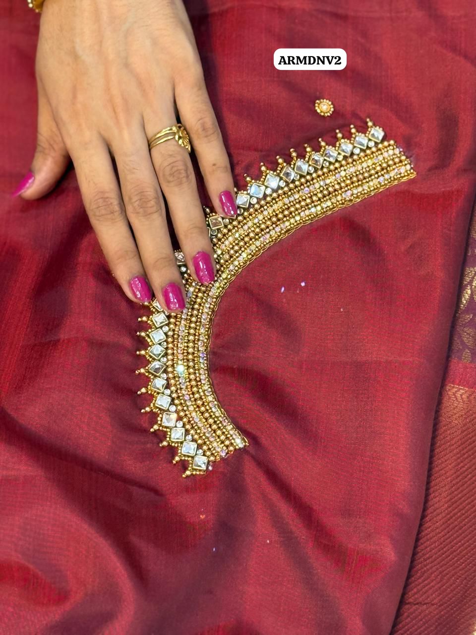 Customised aari work blouse with hangings in sleeve😍⏰