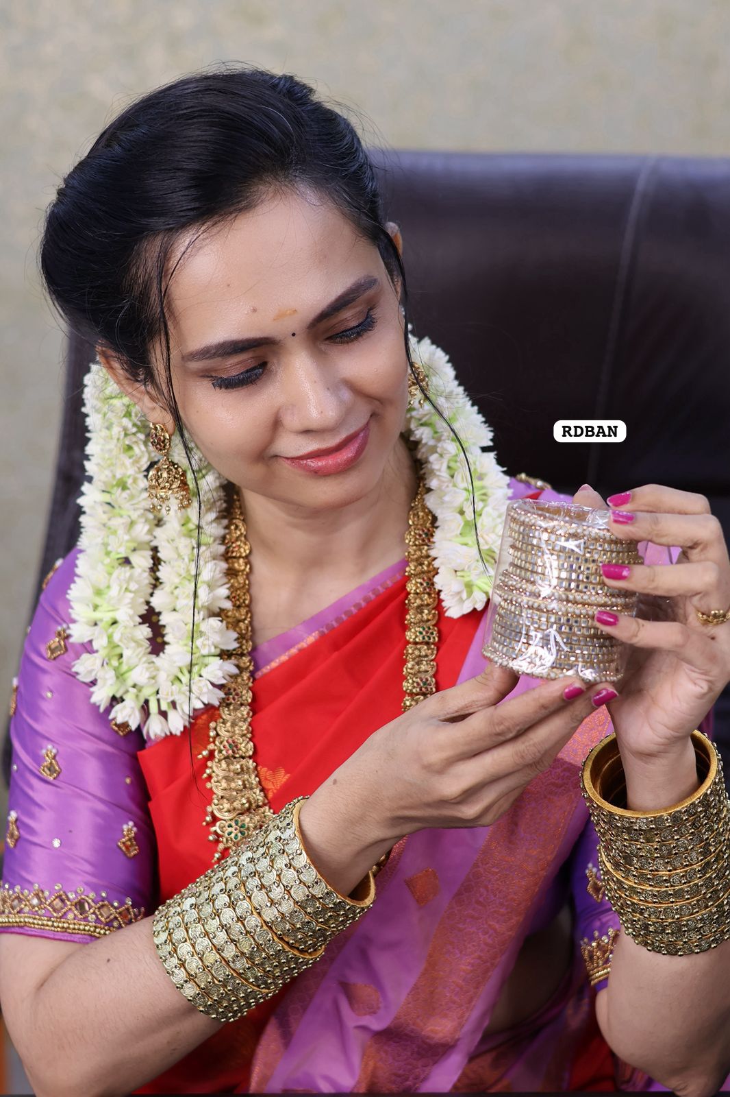 Kundan bangles prebook🥳