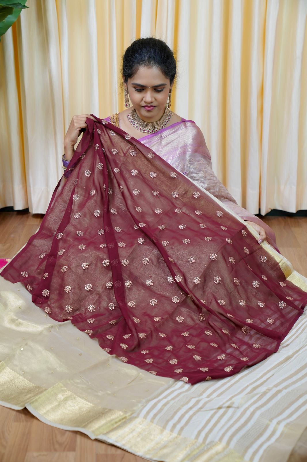 Tissue silk gold colour saree with embroidery & sequence work butti with zari weaving border & chit weaving pallu
Blouse - Contrast embroidery & sequence work blouse🥳.