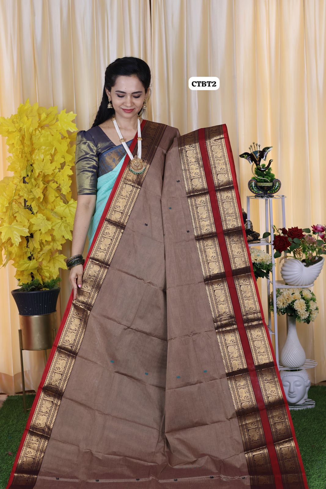 Premium Kanchi Cotton With Buttas ❌