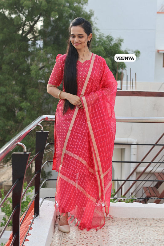 Soft silk cotton with zari Buttas top stitched 🔥🥳