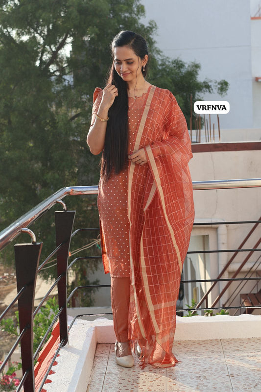 Soft silk cotton with zari Buttas top stitched 🔥🥳