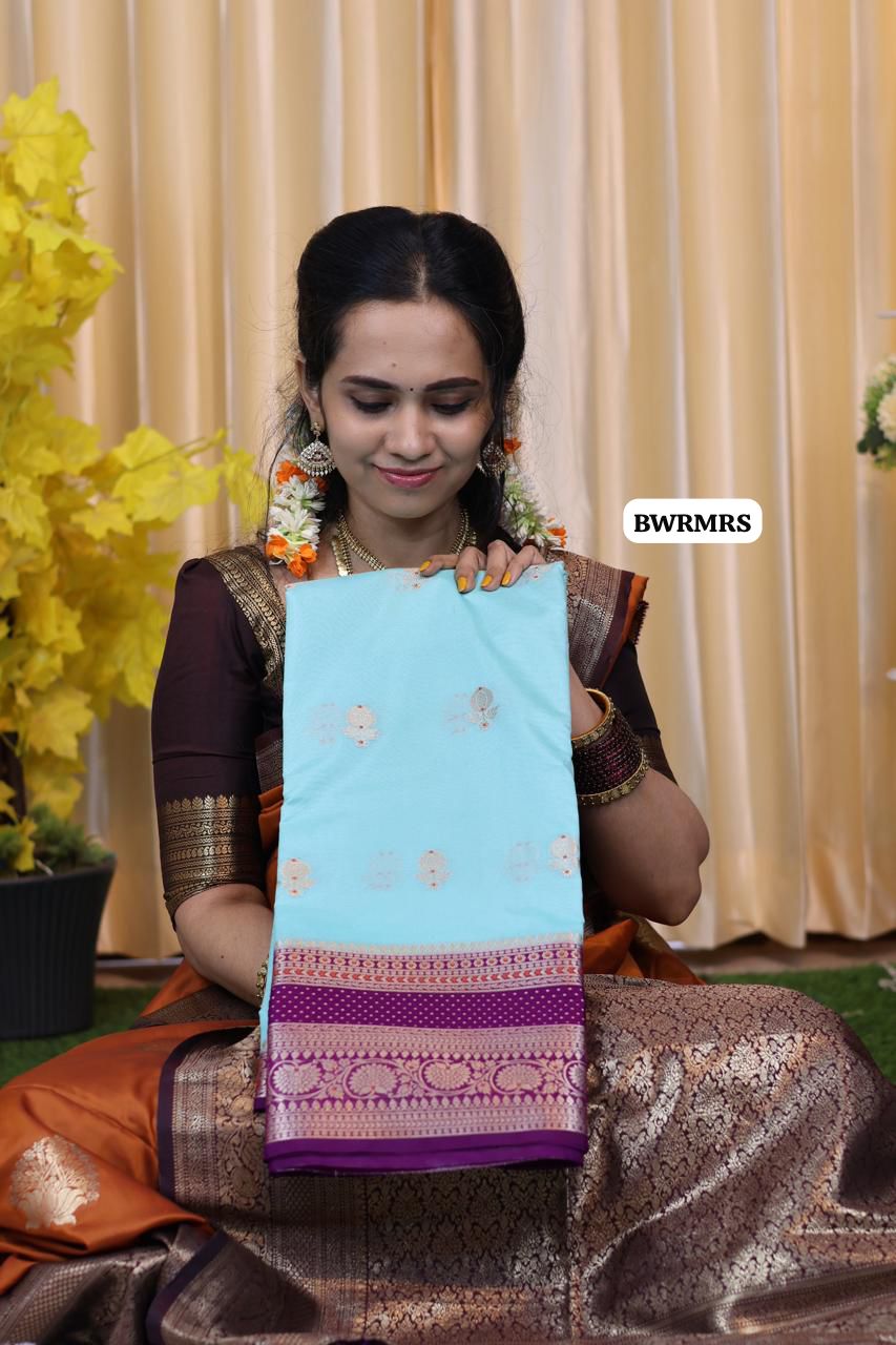 Warm silk saree 🥳