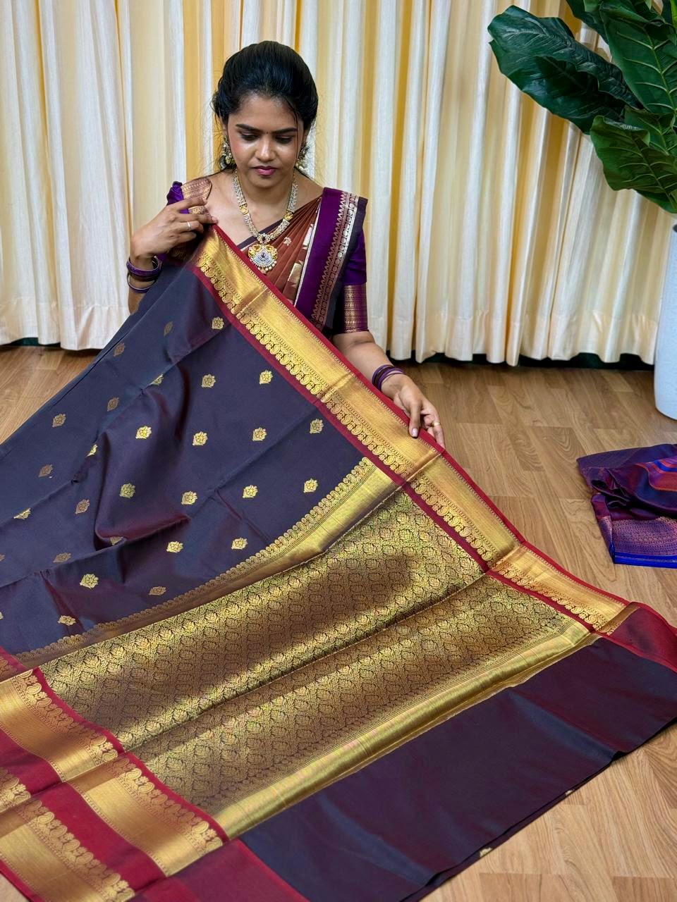 Kanchi semi silk sarees🥰😎📚