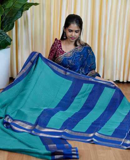 Dola silk saree🥰😎📚