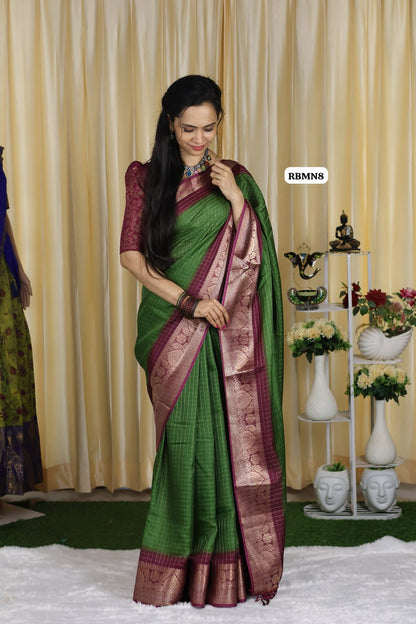 Zari checked dola silk with chumkey work blouse😍😎