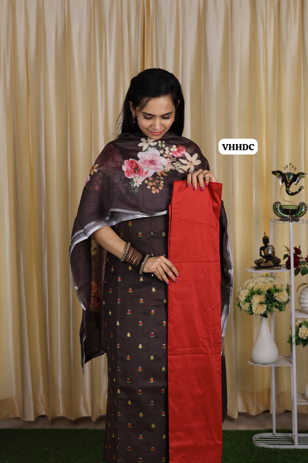 Cotton salwar set with embroidery. Paired with contrast pant and dupatta😍🥳(unstitched)