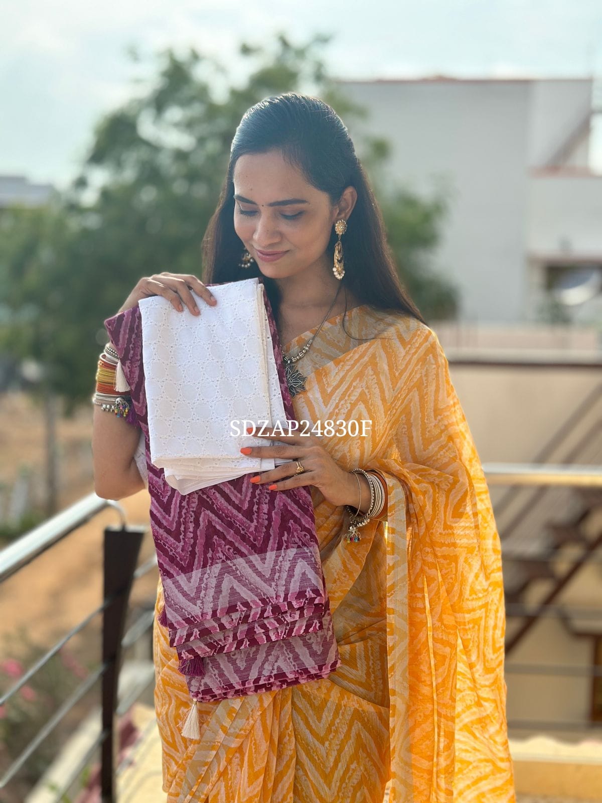 Cotton saree with chicknakari blouse YYY