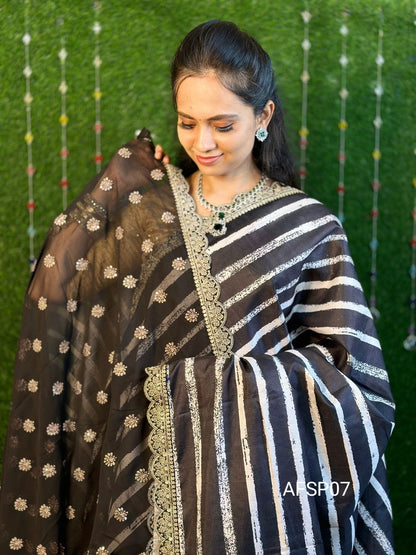 Partywear saree sold ❌