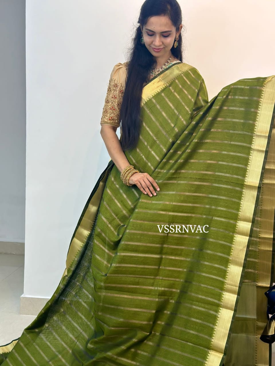 Manglori semi silk soft cotton sarees with plain blouse border to sleeves