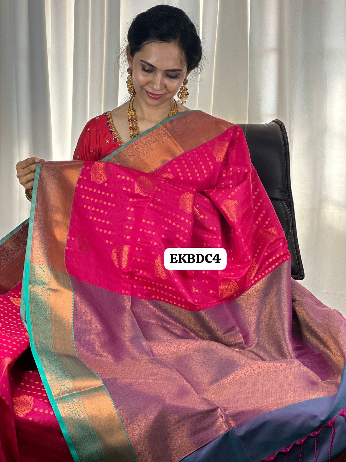 Premium 1000 buttas semi silk saree🥳