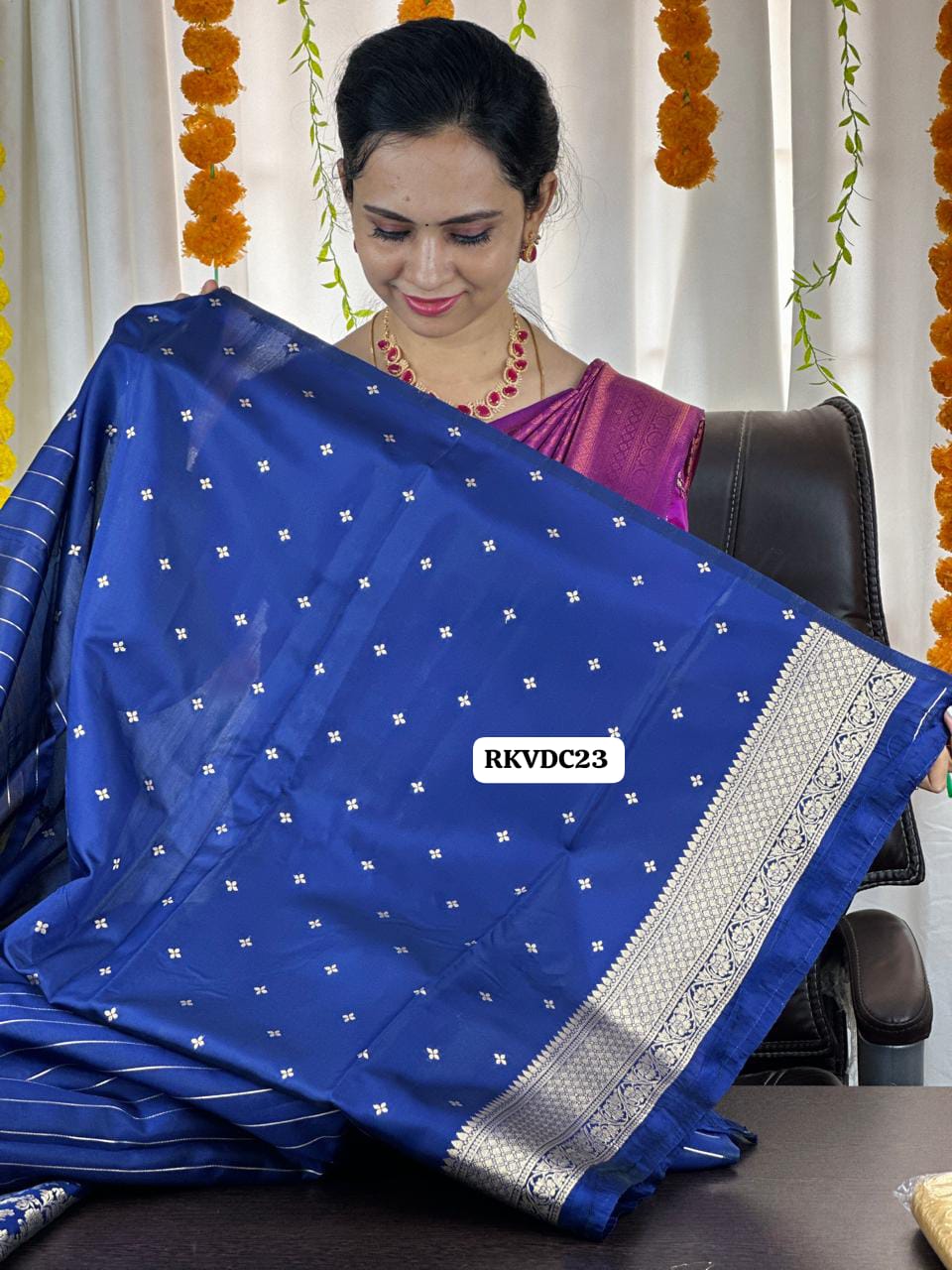 🤩Nita Ambani premium quality warm silk saree