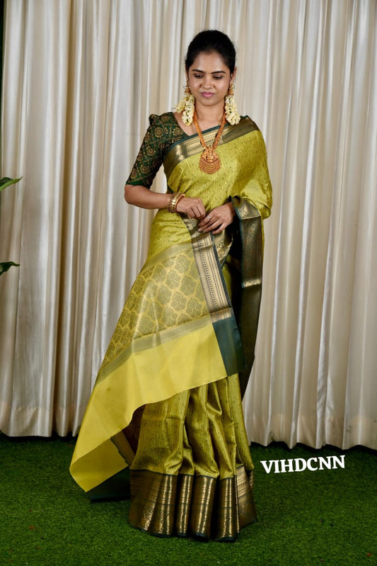 Soft silk saree 🥳