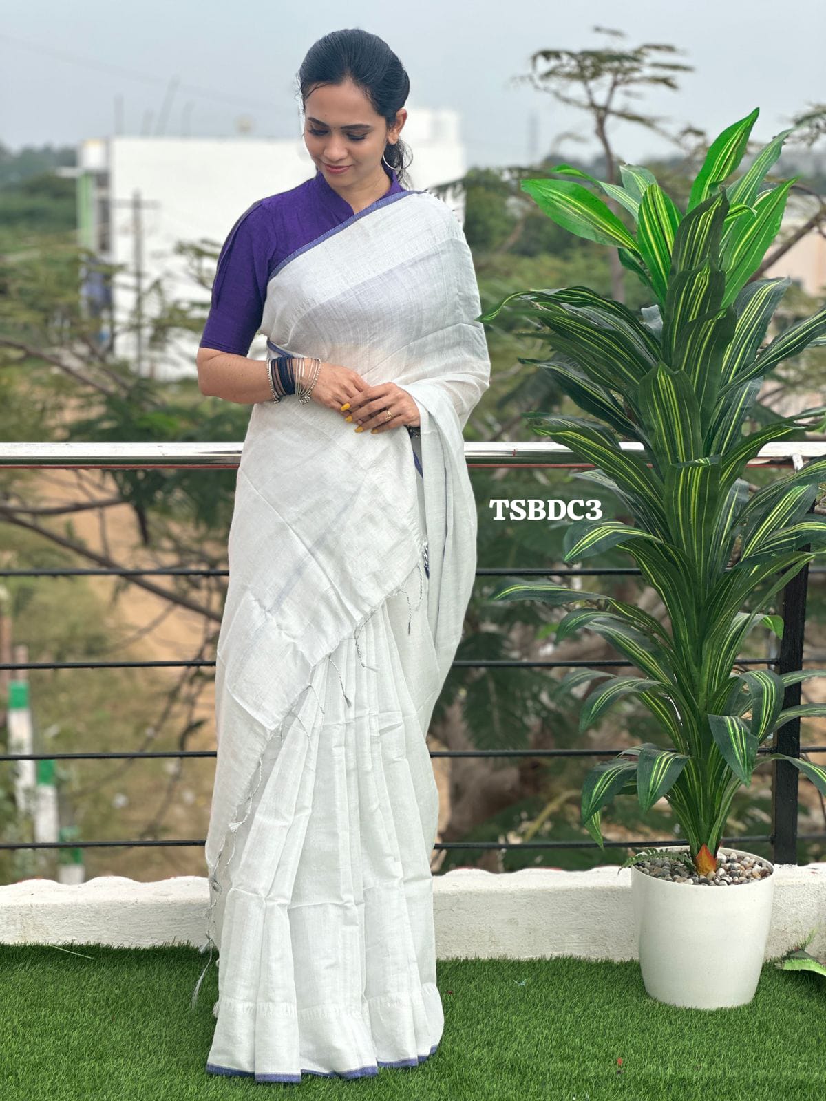 Kadhi linen saree with running blouse prebook🥳