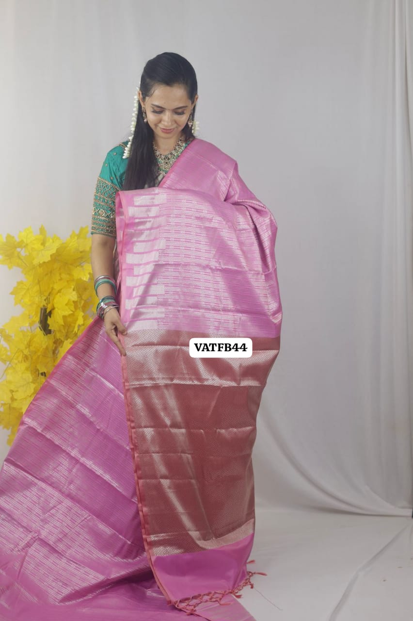 Aadi offer 🌹Velvet semi silk saree