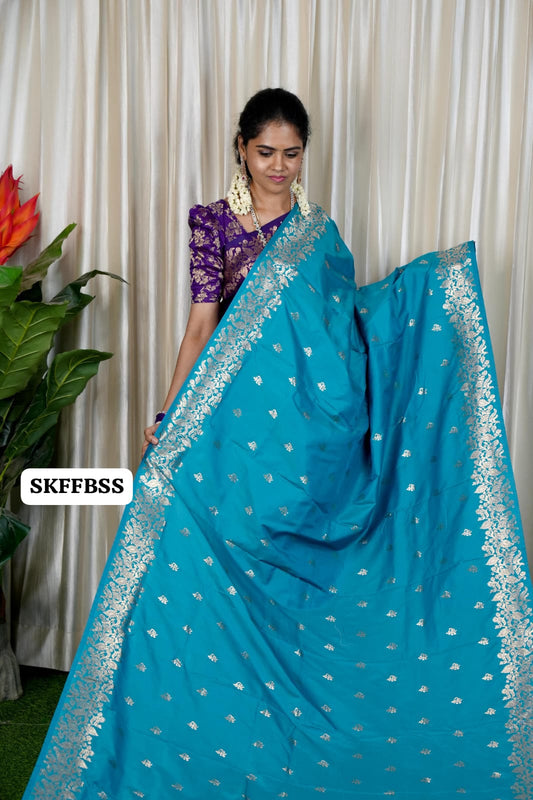 Soft silk saree Prebook 🥳