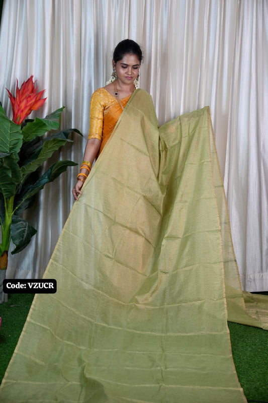 Soft crushed saree 🥳