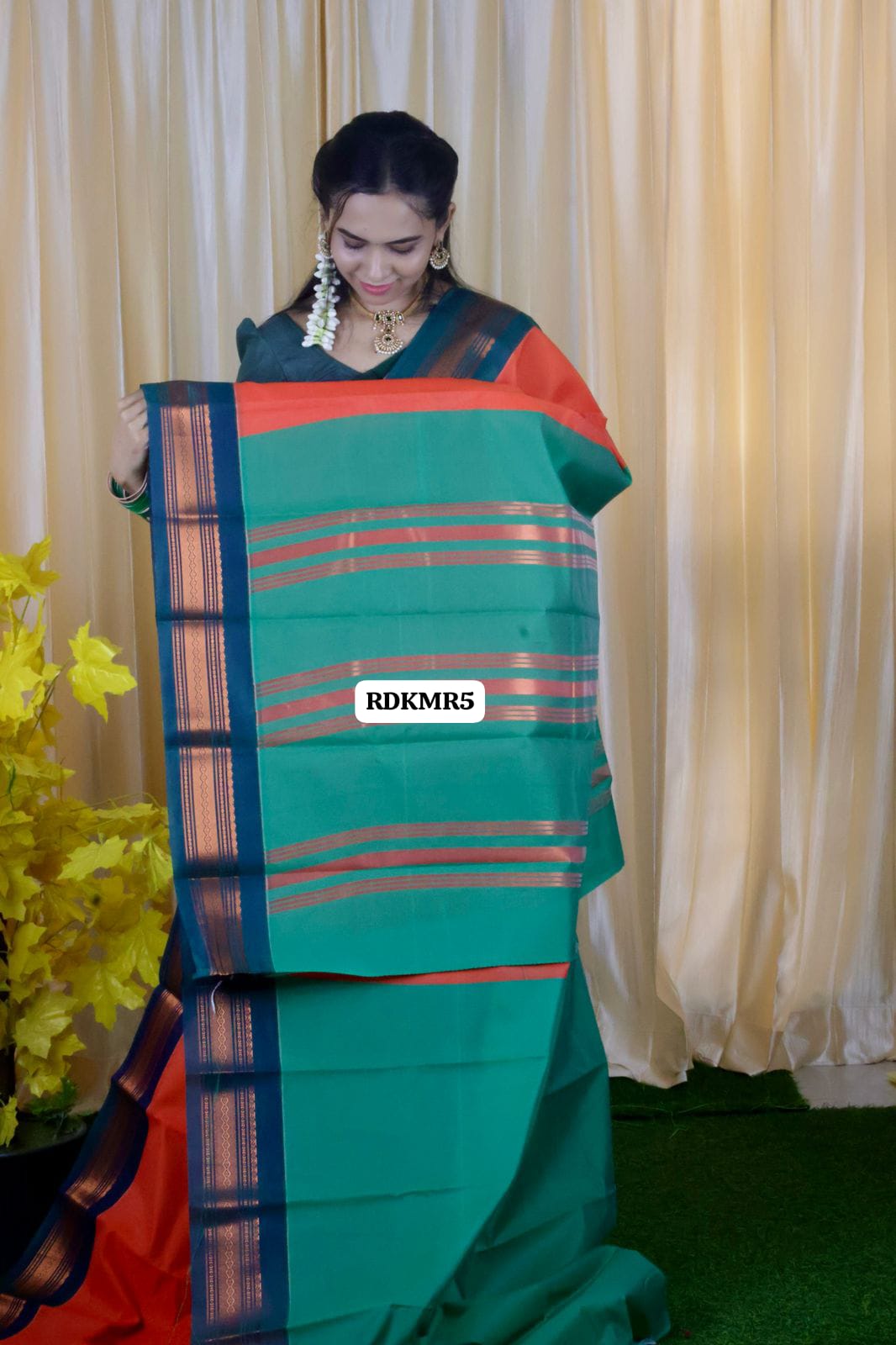 Silk cotton saree with trending color 🥳