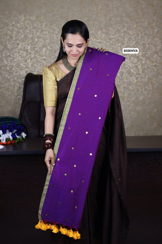 Khadhi cotton saree with coin buttas and running blouse at just Rs.899🥳