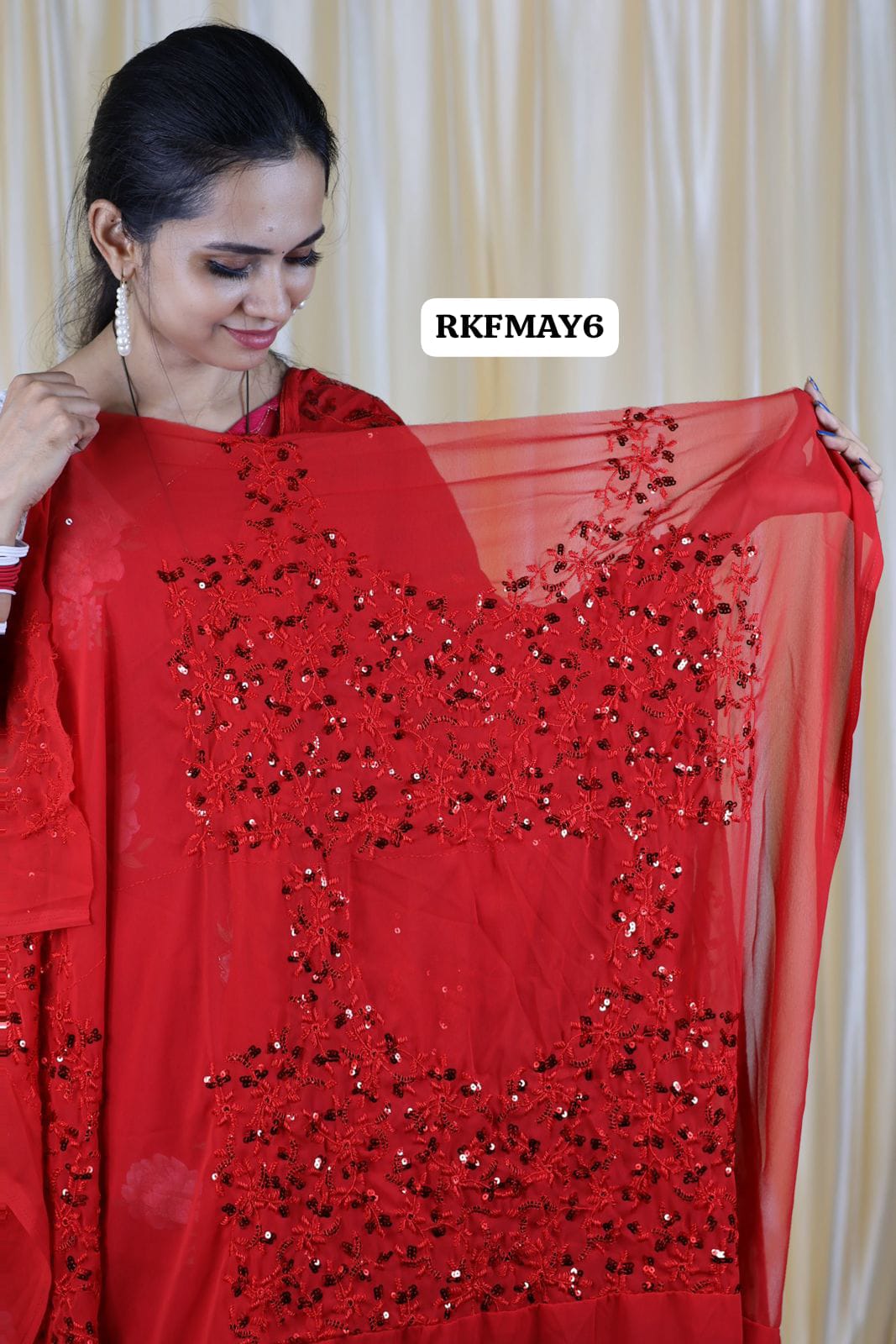 Premium georgette party wear saree with full work in blouse 🥳✅