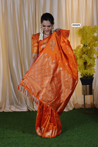 Most trending semi soft silk saree at just Rs.1499😍🥳