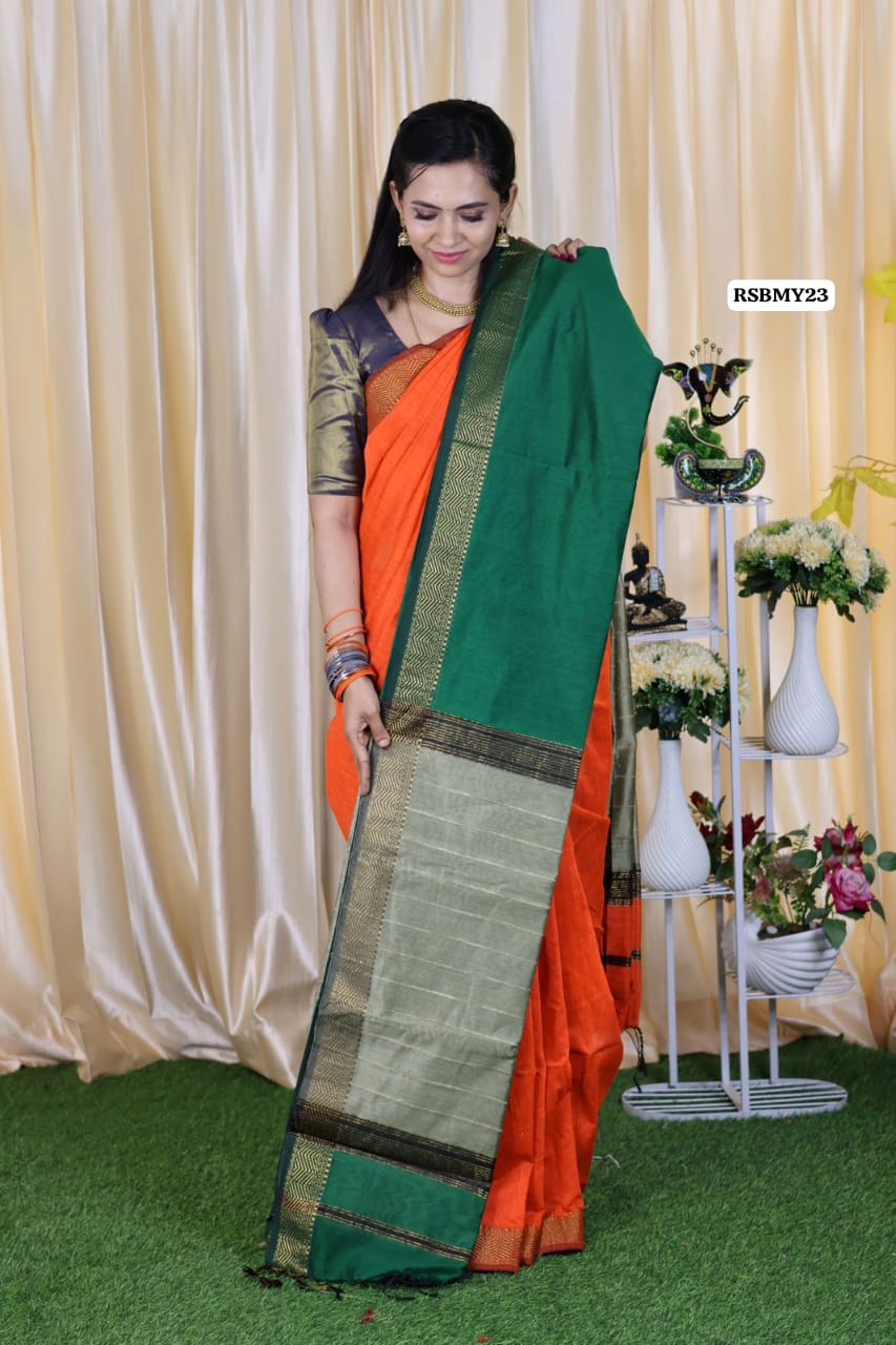 Silk cotton saree with zari border and contrast Pallu color blouse at just Rs.799 🥳