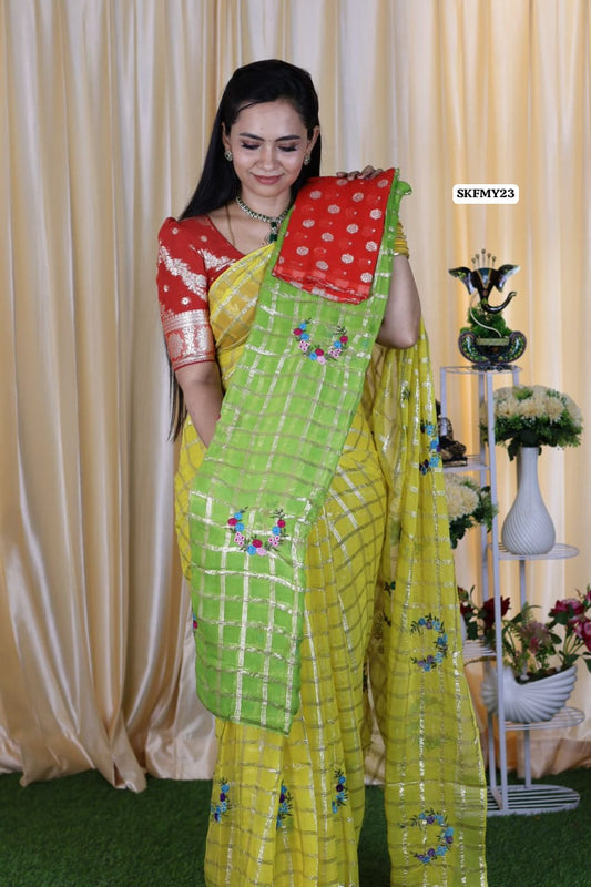 Viscose Georgette Saree With Embroidery and  checks zari Work & contrast blouse ❌