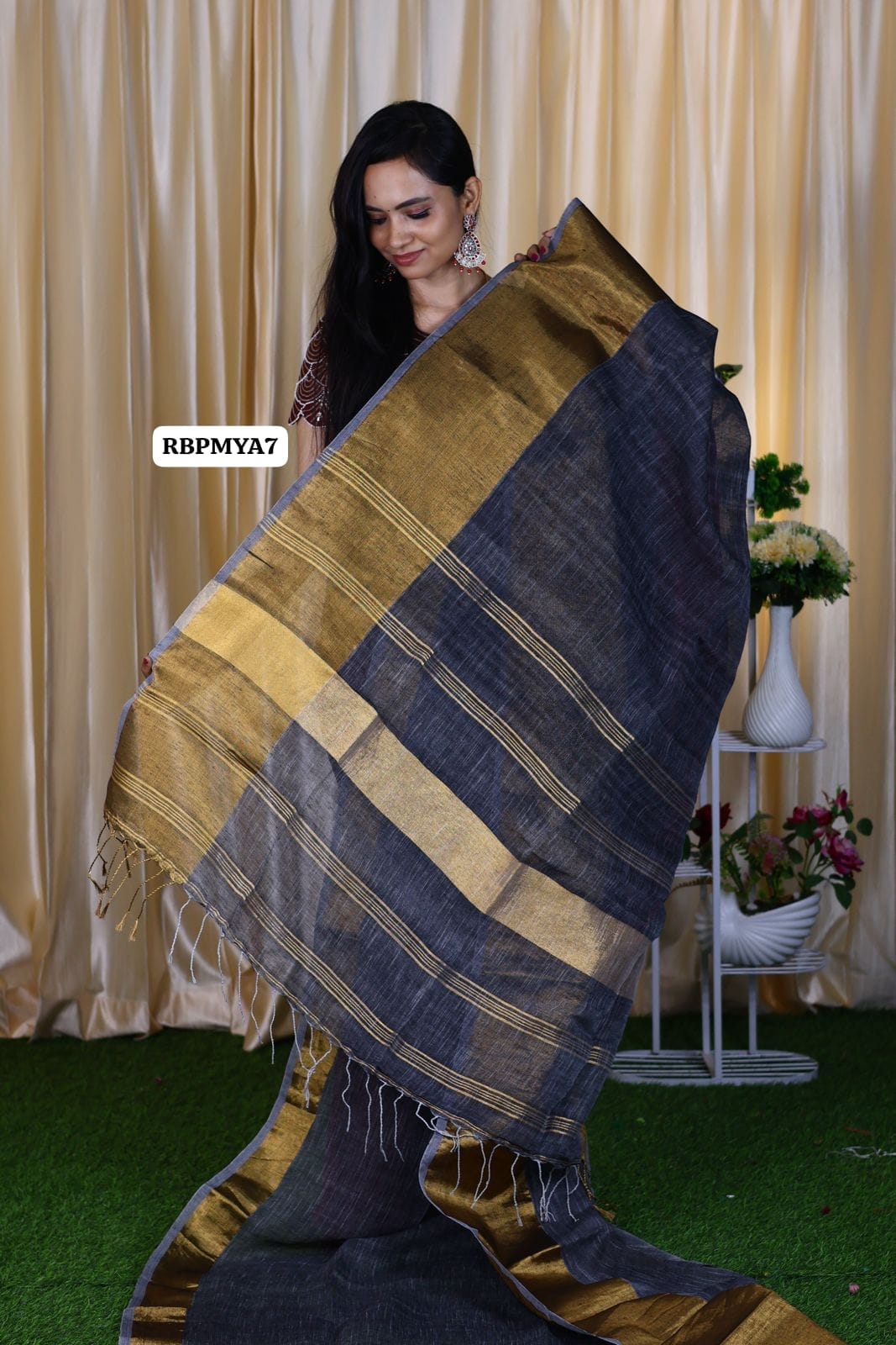 Premium quality linen saree🍏🍄