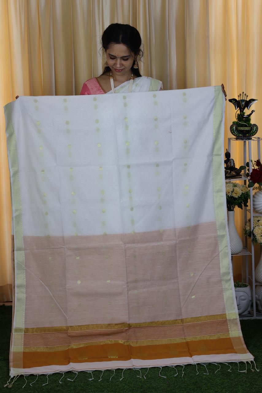 Onam special kerala cotton saree with unique color combinations. Zari buttas 🥳