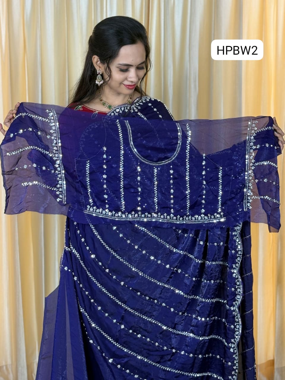 Heavy premium space silk saree with katdana beads work😍🥳
