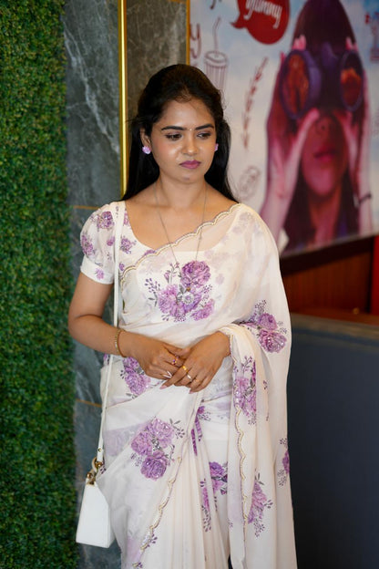 Premium party wear saree with cut work border🥳