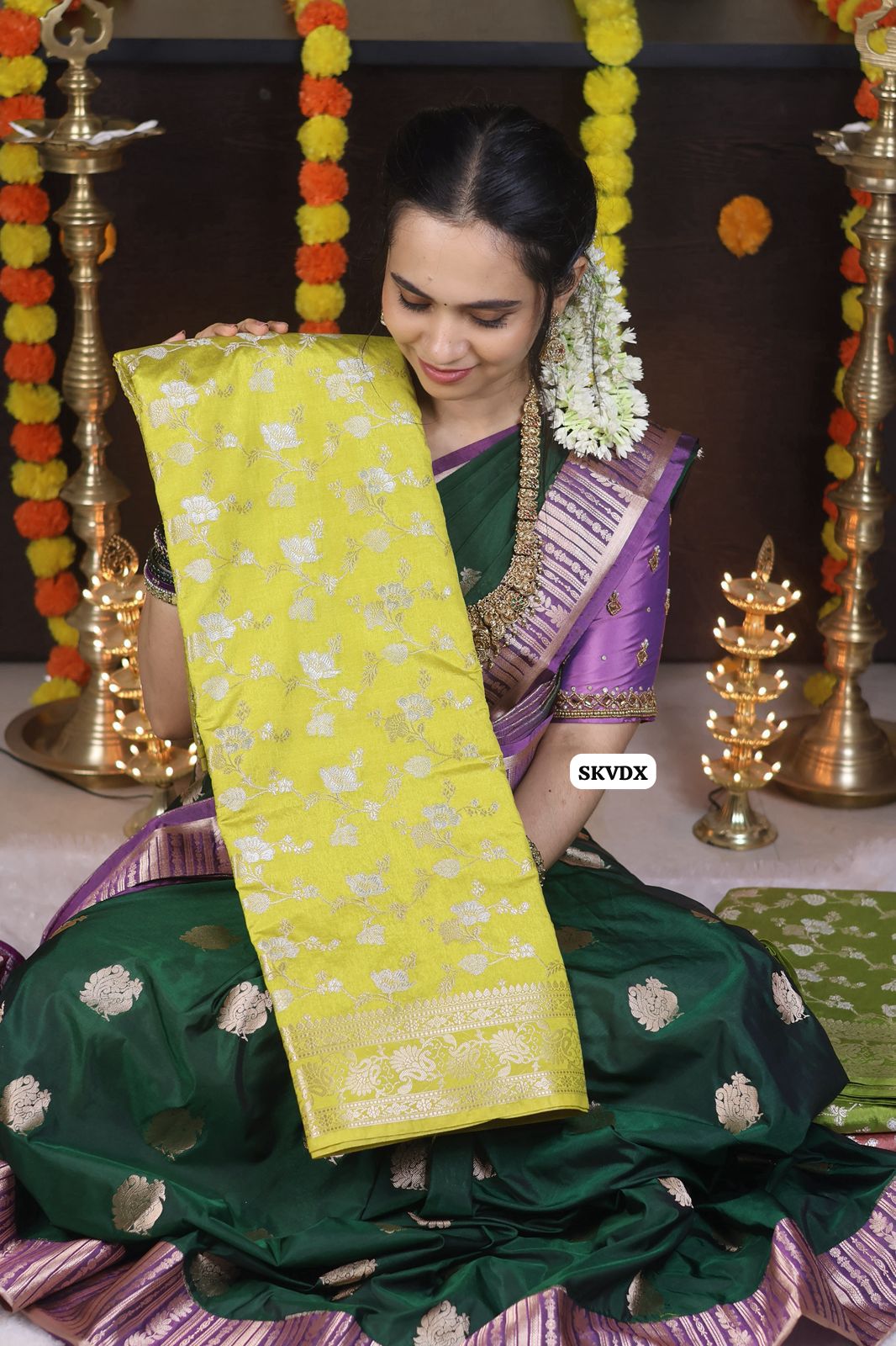 Banarasi semi soft silk saree 🥳