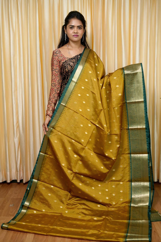 Soft silk saree🥰😎📚