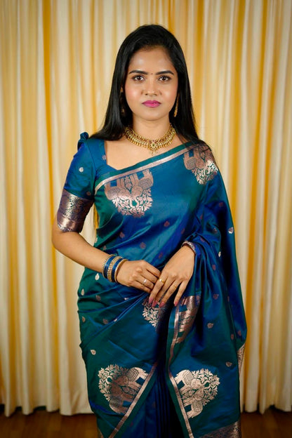 Soft silk sarees🥰😎📚