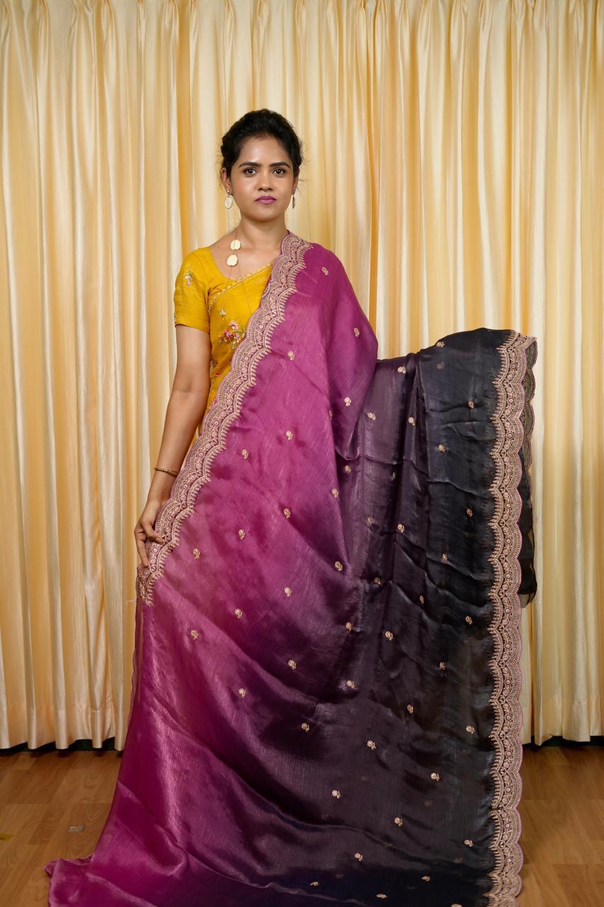 Designer saree🥰📚
