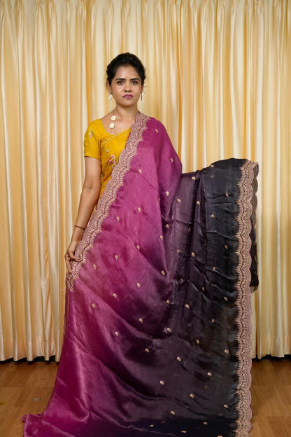 Designer saree🥰📚