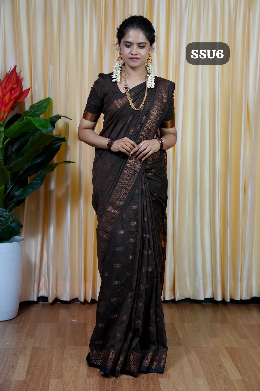 Kadhi cotton with Zari weaving🥳